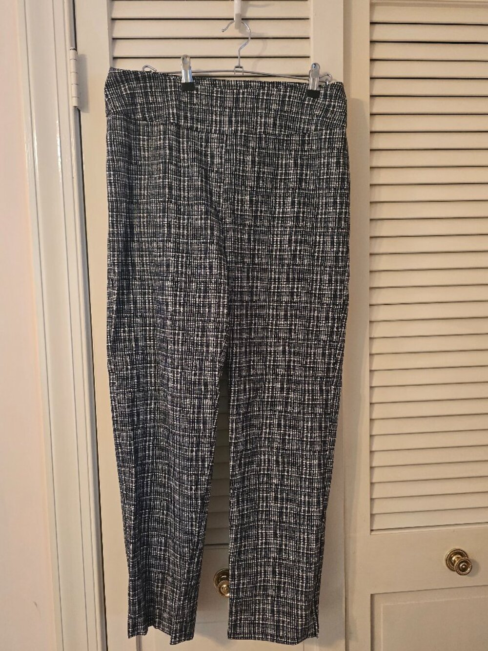 Pull-on stretch pants